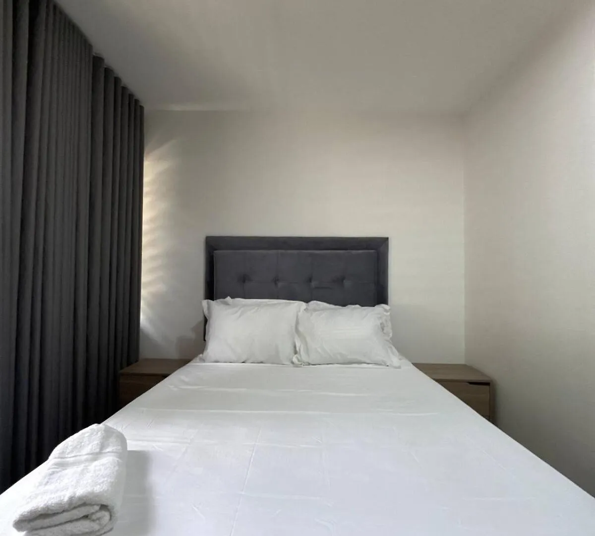 The Luxe Boutique Unicentro Medellin 0*,