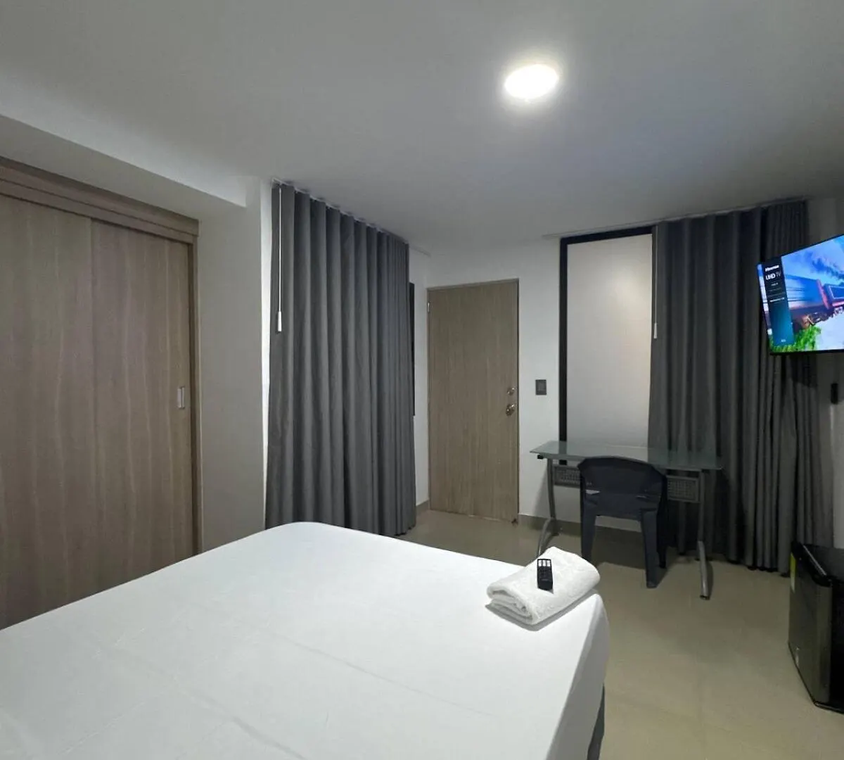 The Luxe Boutique Unicentro Medellin 0*,  Colombia