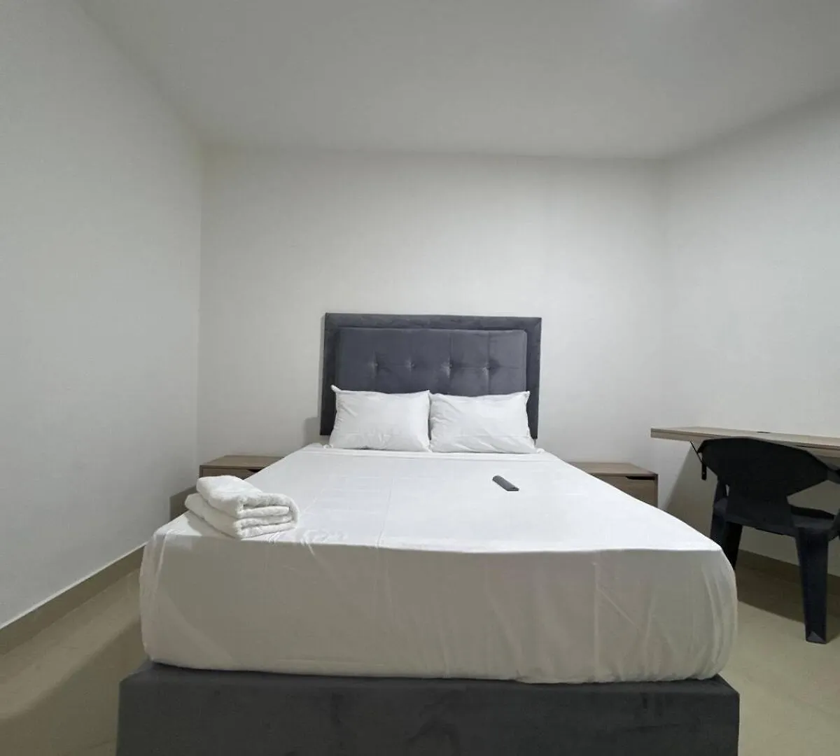 Praga Room Unicentro Medellín 0*,  Colombia